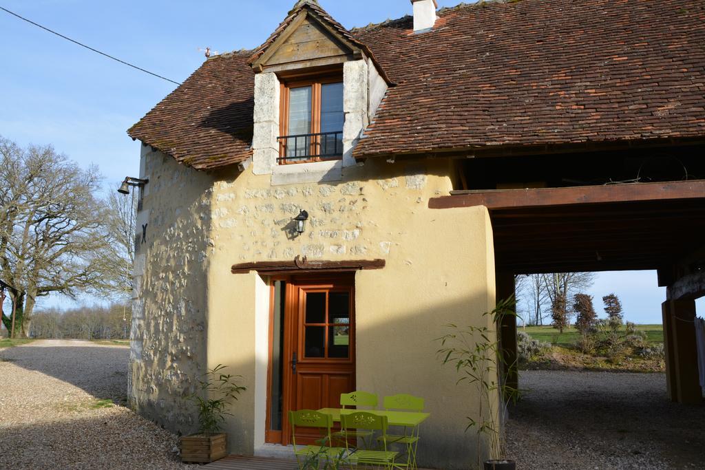 Gites A L'Ombre Des Chenes Châteauvieux Exterior photo