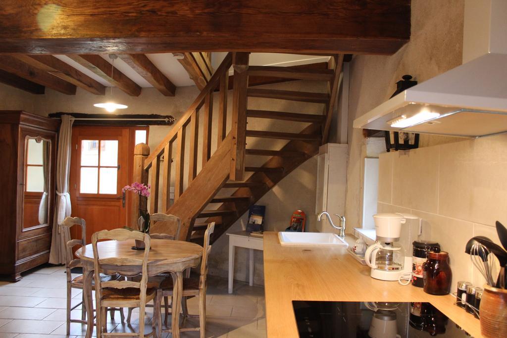 Gites A L'Ombre Des Chenes Châteauvieux Room photo