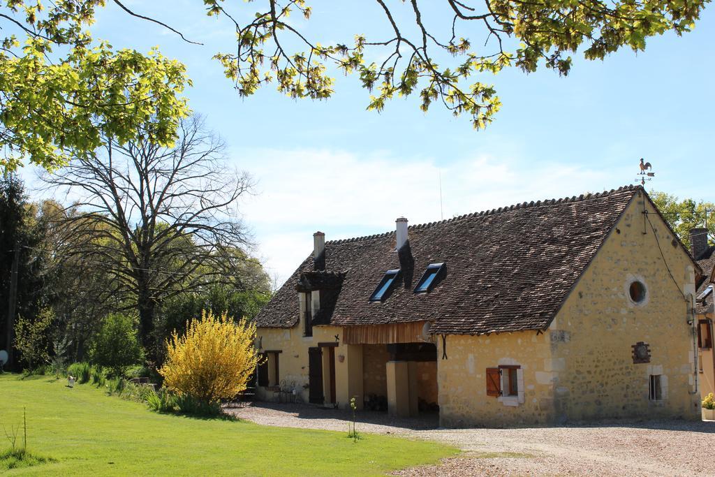 Gites A L'Ombre Des Chenes Châteauvieux Exterior photo